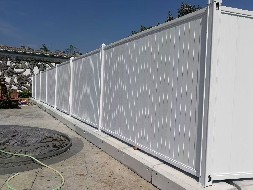 老客戶推薦新客戶，沙井道路維修項(xiàng)目再選旭東PVC圍擋