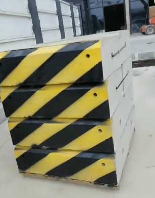 1716448529444955.png 圍擋基礎(chǔ)塊1.png